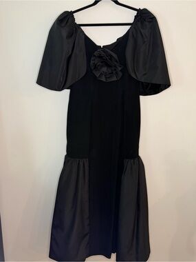 Gilberts for Tally elegant Black Maxi Dress with Statement Puff Sleeves,size 14